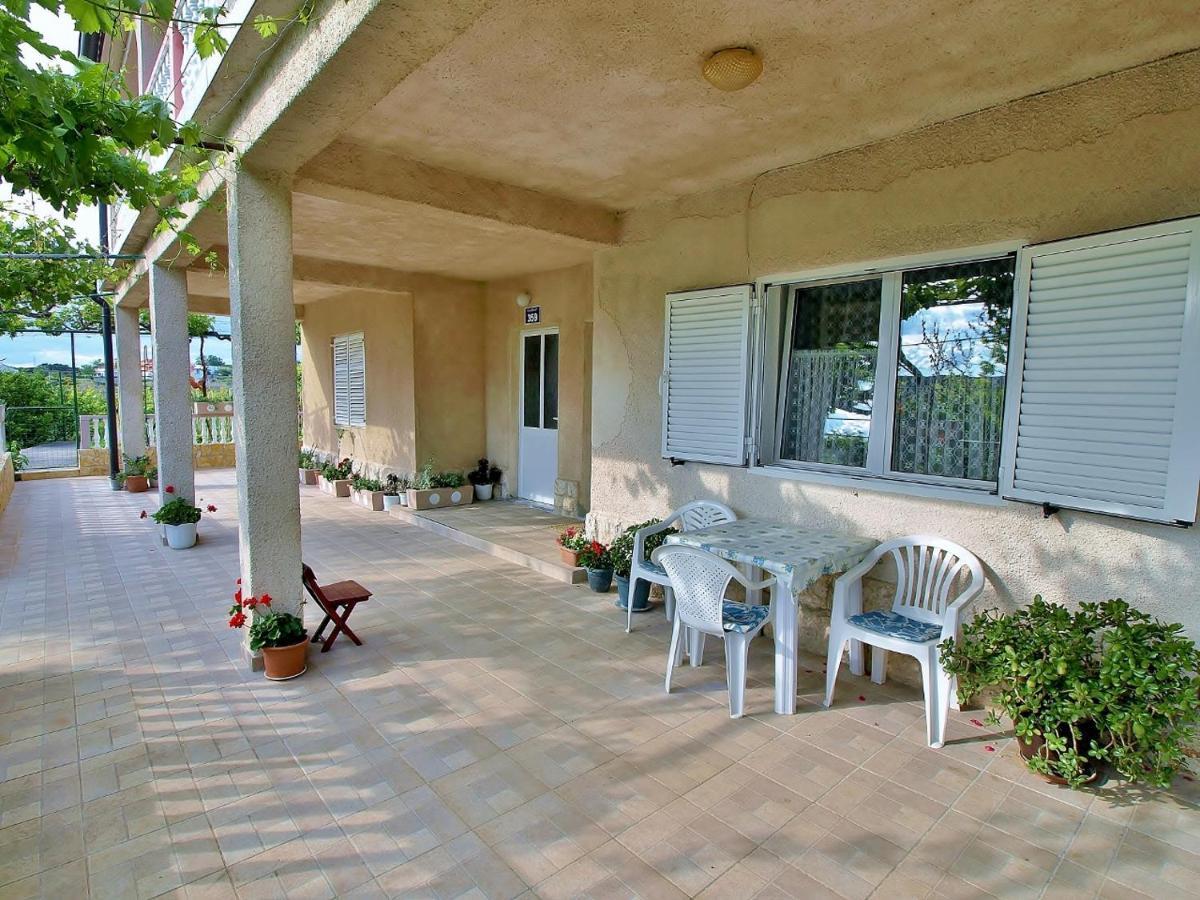 Apartmani Roza Lopar Exterior foto