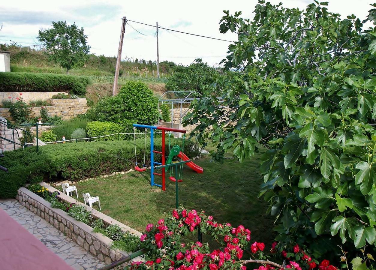 Apartmani Roza Lopar Exterior foto
